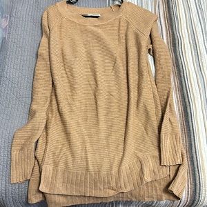 Long sleeve sweater